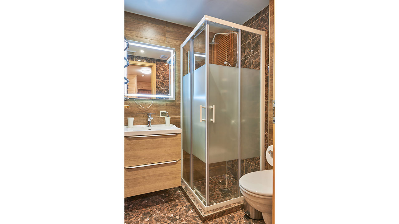 Шале с 2 спальнями с видом на лес